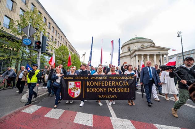 Warszawa 12.07.2026 Polish nationalist Volhynia March in memory of massacres of Poles in Volhynia organized by the far right --- Marsz Wolynski upamietniajacy ofiary Rzezi Wolynskiej organizowany przez prawicowych politykow. Persons shown : marsz uczestnicy baner konfederacja korony polskiej Fot. Kai Taller Arena Akcji NEWSPIX.PL --- newspix.pl POLAND OUT! 