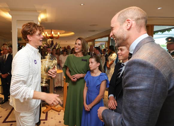 The Prince and Princess of Wales Attend the Gentleman™s Singles Final 12 07 2026. Wimbledon, UK. The Princess of Wales, Patron of the All England Lawn Tennis and Croquet Club, Prince George, Princess Charlotte and The Prince of Wales congratulate Jannik Sinner on winning the Gentlemen s Singles Final of The Championships, Wimbledon., Credit:Andrew Parsons Kensington Palace B66 Avalon United Kingdom, England, Wimbledon  Copyright: xAndrewxParsonsx xKensingtonxPalacex xB66x xAvalonx 1116213308