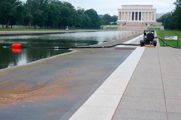 July 12, 2026, Washington, District Of Columbia, U.S: The Lincoln Memorial Reflecting Pool on the National Mall in Washington, DC is once again being drained, in advance of repair work. Seen here, the reflecting pool partial drained with some of the pumping equipment visible, and the Lincoln Memorial in the background. Washington U.S - ZUMAg228 20260712_zap_g228_005 Copyright: xEvanxGolubx