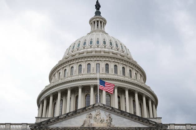 July 12, 2026, Washington, District Of Columbia, United States: U.S. flags fly at half-staff atop the U.S. Capitol following the death of Senator LINDSEY GRAHAM. Washington United States - ZUMAk206 20260712_znp_k206_002 Copyright: xMattxKaminskyx