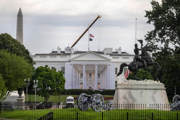 Flag At Half Mast At White House After Death Of Senator Lindsey Graham - DC The American flag atop the White House flies at half mast following the death of Senator Lindsey Graham, a Republican from South Carolina, in Washington, DC, US, on Sunday, July 12, 2026. Photo by Daniel Heuer Pool ABACAPRESS.COM  Copyright: xPool ABACAx