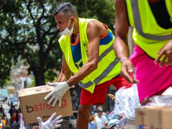 Aid organization distributes relief supplies in La Guaira LA GUAIRA, VENEZUELA JULY 13, 2026: Volunteers from Global Empowerment Mission (GEM) distribute non-perishable food, bottled water and essential relief supplies to residents of Naiguata parish in La Guaira state, Venezuela, following the recent earthquake that affected the region. Humanitarian assistance continues as communities recover from the disaster. La Guaira Venezuela (Bolivarian Republic of) Copyright: x xmarioxfloresx xJNAxPressx