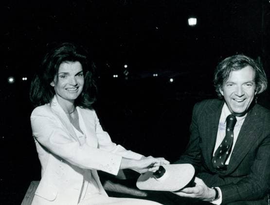 Jackie Onassis and Frederic Papert, head of the Municipal Arts Society at ceremony for Grand Central Station becoming a landmark Jackie Onassis and Frederic Papert, head of the Municipal Arts Society at ceremony for Grand Central Station becoming a landmark Copyright: PeterxLxGould 1072_05_Sub04648_47661_H_00059A