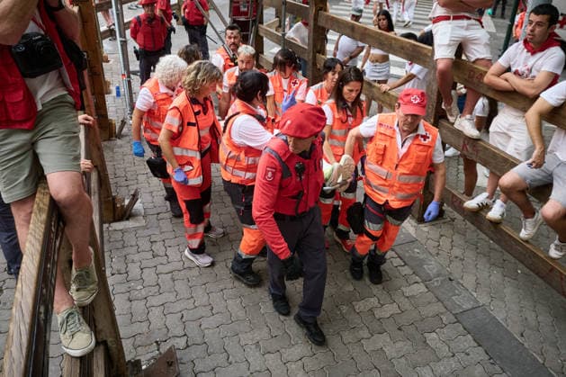 Seventh bull run of the 2026 San Fermín Festival, featuring injured Miura bulls treated by Red Cross volunteers during the seventh bull run of the 2026 San Fermín Festival, on July 13, 2026, in Pamplona, Navarre, Spain. On this occasion, the seventh running of the San Fermín festival featured bulls from the Miura ranch in Spain.  Copyright: xEduardoxSanzx 7661291