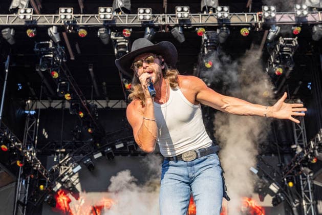 July 12, 2026, Chicago, Illinois, USA: Country musician WARREN ZEIDERS during the WIndy City Smokeout Music Festival at United Center in Chicago, Illinois Chicago USA  - ZUMAs135 20260712_zap_s135_069 Copyright: xDanielxDeSloverx