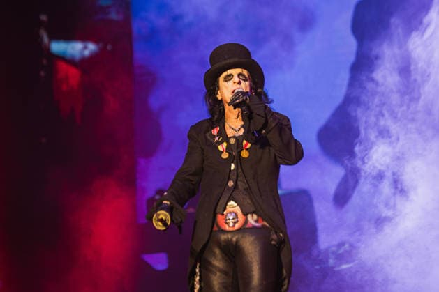 Music Concert - Alice Cooper Alice Cooper singing on stage during Alice Cooper, Music Concert in Vicenza, Italy, July 13 2026 Vicenza Vicenza Italy Copyright: xTommasoxTadiellox xLiveMediax LPM_2564586