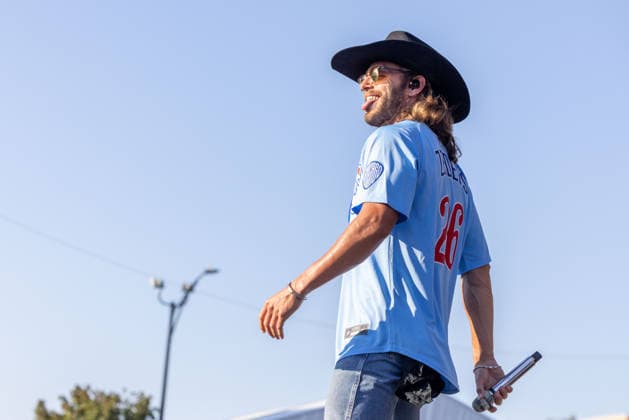 July 12, 2026, Chicago, Illinois, USA: Country musician WARREN ZEIDERS during the WIndy City Smokeout Music Festival at United Center in Chicago, Illinois Chicago USA  - ZUMAs135 20260712_zap_s135_082 Copyright: xDanielxDeSloverx