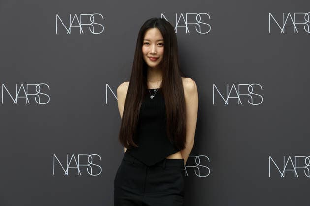 k-pop and film stars attend nars beauty pop-up in seoul, South Korea South Korean actress Moon Ga-young poses during a pop-up store event for NARS Insatiable Liquid Blush at Musinsa Megastore Seongsu in Seoul, South Korea, on July 13, 2026. Seoul South Korea  Copyright: xMatrixxImages JungxUi-Chelx