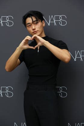 k-pop and film stars attend nars beauty pop-up in seoul, South Korea San of South Korean boy band ATEEZ poses during a pop-up store event for NARS Insatiable Liquid Blush at Musinsa Megastore Seongsu in Seoul, South Korea, on July 13, 2026. Seoul South Korea  Copyright: xMatrixxImages JungxUi-Chelx
