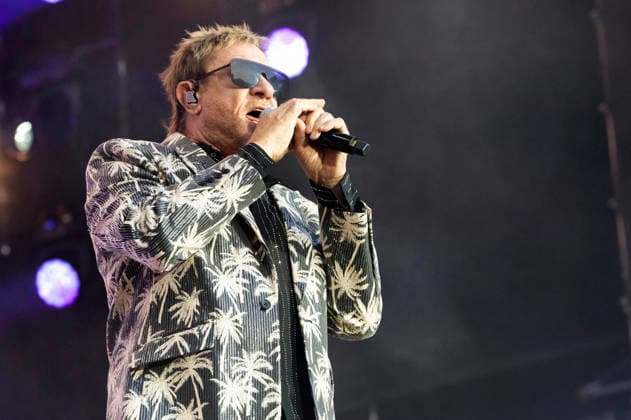 Simon Le Bon von Duran Duran live auf dem Musikfestival Moon&Stars 2026 auf der Piazza Grande. Locarno, 12.07.2026 *** Simon Le Bon of Duran Duran performing live at the Moon Stars 2026 music festival on Piazza Grande in Locarno, July 12, 2026 Foto:xA.xRaemyx xFuturexImagex duran_6707