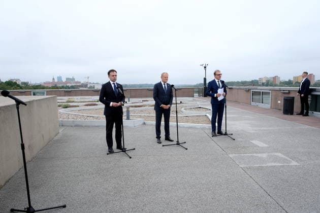 RECORD DATE NOT STATED Warszawa CNK 13.07.2026 Ogloszenie przez Donalda Tuska siedziby Centrum Europejskiej Agencji Kosmicznej w Polsce Warsaw, Copernicus Science Centre, July 13, 2026: Announcement by Donald Tusk regarding the location of the European Space Agency centre in Poland N Z Andrzej Domanski, Donald Tusk, Josef Aschbache FOT.TEDI NEWSPIX.PL NEWSPIX.PL --- newspix.pl 