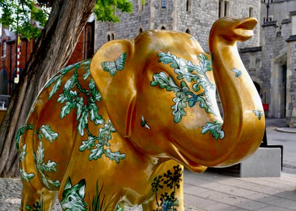 Trunks Across The Thames Wild Majesty by Donna Newman. Trunks across the Thames is Thames Hospice™s very first art trail which will see businesses, schools, community groups and artists unite to create a free, fun, family-friendly trail of discovery for the local community to explore and enjoy. The majestic herd will be marching between 13th July to 13th September 2026! The herd of individually designed magnificent elephant sculptures will bring vibrancy, colour and creative artistry, transforming the streets, parks and open spaces of Slough, Eton and Windsor into a glorious open-air gallery., Credit:Geoffrey Swaine Geoff Swaine - B4563 Avalon UK, Berkshire, Windsor  Copyright: xGeoffreyxSwainex xGeoffxSwainex-xB4563x xAvalonx 1116315941