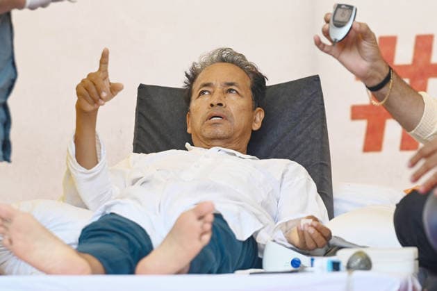 NEW DELHI, INDIA - JULY 13: Medical team conducts health checkup of activist Sonam Wangchuk as he continues his indefinite hunger strike for the sixteenth consecutive day in solidarity with the protest by Cockroach Janta Party demanding the immediate resignation of Union Education Minister Dharmendra Pradhan following paper leak irregularities during the national NEET-UG 2026 medical entrance examinations, at Janatar Mantar on July 13, 2026 in New Delhi, India. (Photo by Vipin Kumar Hindustan Times) Activist Sonam Wangchuk Continues His Indefinite Hunger Strike At Jantar Mantar For 16th Day