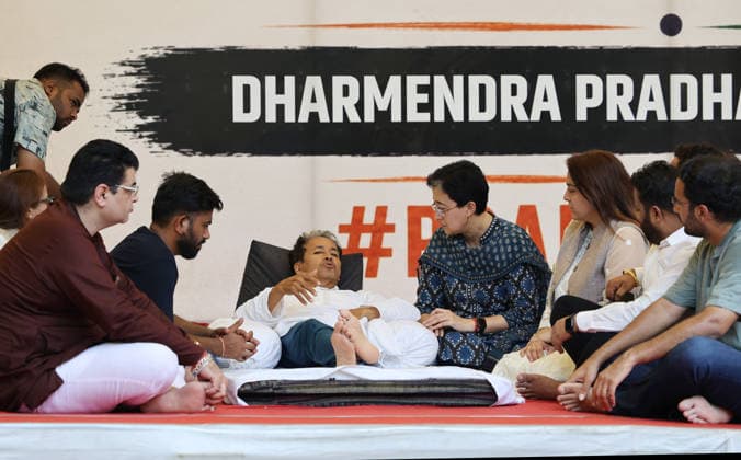 Former Delhi Chief Minister of Aam Aadmi Party (AAP) Atishi Marlena meets Activist Sonam Wangchuk during his hunger strike, in solidarity with Cockroach Janta Party (CJP) protest demanding resignation of Union Education Minister Dharmendra Pradhan following paper leak scandals and irregularities in NEET-UG 2026 examinations at Jantar Mantar in New Delhi, India on July 13, 2026. New Delhi India Copyright: xAnshumanxAkashx