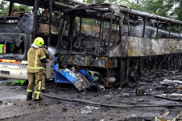 News Bilder des Tages RECORD DATE NOT STATED A firefighter with the State Emergency Service of Ukraine extinguishes smoldering debris at a bus depot destroyed in a Russian attack in Odesa, Ukraine, on July 13, 2026. Russian forces launched a missile and drone attack on the city on the morning of July 13, damaging a transport company, private houses and a sanatorium building. Four people, including a five-year-old girl, were injured (Photo by Nina Liashonok Ukrinform) Russian attack damages bus depot in Odesa  Copyright: xNinaxLiashonokx