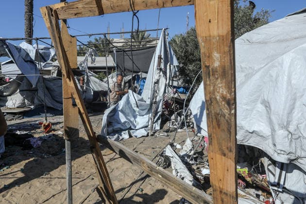 Israeli strikes target displaced Palestinians tents in Khan Yunis KHAN YUNIS, GAZA, PALESTINE - JULY 13: Israeli forces target tents sheltering displaced Palestinians amid continued attacks despite the ceasefire in Khan Yunis, Gaza, Palestine, on July 13, 2026. Abed Rahim Khatib Anadolu Khan Yunis Gaza. Editorial use only. Please get in touch for any other usage.  Copyright: x2026xAnadoluxAbedxRahimxKhatibx