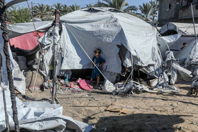 Israeli strikes target displaced Palestinians tents in Khan Yunis KHAN YUNIS, GAZA, PALESTINE - JULY 13: Israeli forces target tents sheltering displaced Palestinians amid continued attacks despite the ceasefire in Khan Yunis, Gaza, Palestine, on July 13, 2026. Abed Rahim Khatib Anadolu Khan Yunis Gaza. Editorial use only. Please get in touch for any other usage.  Copyright: x2026xAnadoluxAbedxRahimxKhatibx