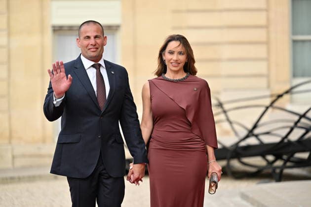 Coalition of the Willing Leaders Summit on Ukraine PARIS, FRANCE - JULY 13: Malta s Prime Minister Robert Abela (L) and his wife Lydia (R) arrive for a dinner of the Coalition of the Willing on Ukraine at The Elysee Presidential Palace in Paris, France, on July 13, 2026. Mustafa Yalcin Anadolu Paris France. Editorial use only. Please get in touch for any other usage.  Copyright: x2026xAnadoluxMustafaxYalcinx