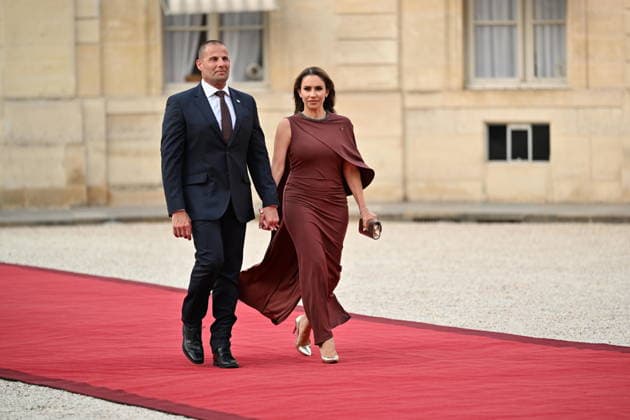 Coalition of the Willing Leaders Summit on Ukraine PARIS, FRANCE - JULY 13: Malta s Prime Minister Robert Abela (L) and his wife Lydia (R) arrive for a dinner of the Coalition of the Willing on Ukraine at The Elysee Presidential Palace in Paris, France, on July 13, 2026. Mustafa Yalcin Anadolu Paris France. Editorial use only. Please get in touch for any other usage.  Copyright: x2026xAnadoluxMustafaxYalcinx