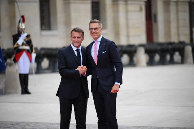 Emmanuel Macron, President of the French Republic, welcomes European leaders to the Coalition of the Willing Summit at the Hôtel des Invalides on July 13, 2026. Eliot Blondet Pool Abaca. French President Emmanuel Macron welcomes Finnish President Alexander Stubb ahead of the Coalition of the Willing Summit in Paris, France on July 13, 2026. Photo by Eliot Blondet, ABACAPRESS.COM, Paris, France  Copyright: xEliotxBlondetx xPoolx xBestimagexEliotxBlondetx xPoolx xBestimagex