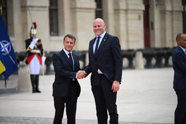 Emmanuel Macron, President of the French Republic, welcomes European leaders to the Coalition of the Willing Summit at the Hôtel des Invalides on July 13, 2026. Eliot Blondet Pool Abaca French President Emmanuel Macron welcomes Latvian Prime Minister Andris Kulbergs ahead of the Coalition of the Willing Summit in Paris, France on July 13, 2026. Photo by Eliot Blondet, ABACAPRESS.COM, Paris, France  Copyright: xEliotxBlondetx xPoolx xBestimagexEliotxBlondetx xPoolx xBestimagex