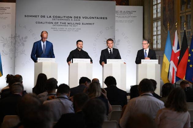 Meeting of Coalition of the Willing leaders - Press Conference - Paris German Chancellor Friedrich Merz, Ukraine s President Volodymyr Zelensky, France s President Emmanuel Macron and Britain s Prime Minister Keir Starmer pictured at a press conference during meeting of Coalition of the Willing leaders at the Hotel des Invalides in Paris, France on July 13 2026. Photo by Eliot Blondet ABACAPRESS.COM Paris France  Copyright: xBlondetxEliot ABACAx