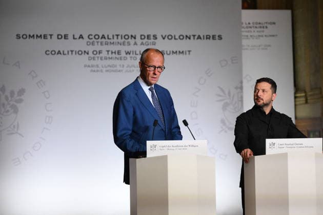 Meeting of Coalition of the Willing leaders - Press Conference - Paris German Chancellor Friedrich Merz and Ukraine s President Volodymyr Zelensky pictured at a press conference during meeting of Coalition of the Willing leaders at the Hotel des Invalides in Paris, France on July 13 2026. Photo by Eliot Blondet ABACAPRESS.COM Paris France  Copyright: xBlondetxEliot ABACAx