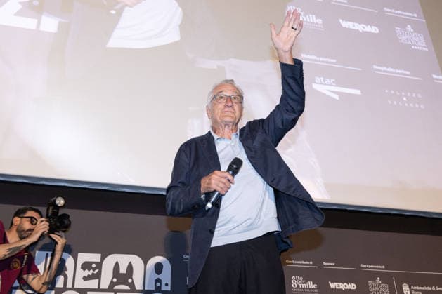 IPA86660245 - American actor Robert De Niro is a guest at the Il Cinema in Piazza film festival in Piazza San Cosimato in Rome  Copyright: xMatteoxNardonex xx 86660245