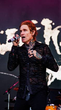 California Based Buck Cherry rocks the Rockin Thunder Edmonton stage - 12 Jul 2026 Josh Todd from California hard rock band Buck Cherry performs at Rockin Thunder in Edmonton. Edmonton Canada Copyright: xRonxPalmerx xSOPAxImagesx 2026_07_12BuckCherry851252