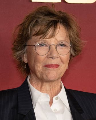 July 13, 2026, West Hollywood, California, USA: American actress ANNETTE BENING, 68, attends Apple TV s Lucky Red Carpet. West Hollywood USA  - ZUMAb173 20260713_aap_b173_025 Copyright: xBillyxBennightx