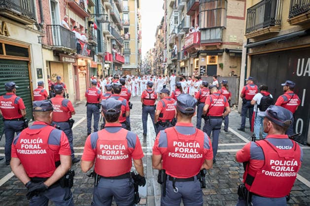 Eighth and final bull run of the 2026 San Fermin Festival, featuring bulls from the Jandilla ranch. Regional Police before the final bull run of the 2026 San Fermin Festival, on July 14, 2026, in Pamplona, Navarre, Spain. The bulls from the Jandilla ranch bring the San Fermín festivities to a close with their participation in the eighth running of the festival in Spain.  Copyright: xEduardoxSanzx 7663040