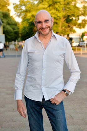 Ralph Morgenstern bei der Premiere des Dokumentarfilms Was haben wir gelacht im Kino International. Berlin, 13.07.2026 *** Ralph Morgenstern at the premiere of the documentary *Was haben wir gelacht* at the Kino International in Berlin, July 13, 2026 Foto:xM.xBehrensx xFuturexImagex gelacht_berlin_6702