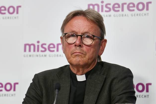 Berlin, Deutschland, 14.07.2026: Haus der Bundespressekonferenz: Jahresbilanzpressekonferenz: Einnahmen aus Spenden und öffentlichen Geldern Aktuelle Krisen und Herausforderungen: Erdbeben in Venezuela Folgen der Kriege und Konflikte in Nahost, Kongo und Sudan: Karl Jüsten *** Berlin, Germany, July 14, 2026 Federal Press Conference Center Annual Report Press Conference Revenue from Donations and Public Funds Current Crises and Challenges Earthquake in Venezuela Consequences of the Wars and Conflicts in the Middle East, the Congo, and Sudan Karl Jüsten Copyright: xdtsxNachrichtenagenturx dts_127650