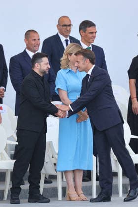 President Volodymyr Zelensky, Yaël Braun Pivet, President of the National Assembly, and President Emmanuel Macron at the July 14 military ceremony in Paris. Dominique Jacovides, Bestimage. Bastille Day military parade on July 14, 2026, in Paris, France.  Copyright: xDOMINIQUExJACOVIDESx xBESTIMAGExDOMINIQUExJACOVIDESx xBESTIMAGEx