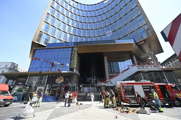 Fire in the OXY building on Place De Brouckère BRUSSELS, BELGIUM - JULY 14 : Fire in the OXY building on Place De Brouckère (several dead and missing) on July 14, 2026 in Brussels, Belgium, 14 07 2026 Brussels Belgium  Copyright: xDidierxLebrunx