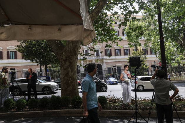 Talks between Israeli and Lebanon officials in Rome ROME, ITALY - JULY 14: Media stand in front of the U.S. Embassy where Lebanon and Israel are holding the sixth round of their negotiations in Rome, Italy, on July 14, 2026. Beirut is seeking progress towards securing an Israeli withdrawal from southern Lebanon under a U.S.-brokered deal. Riccardo De Luca Anadolu Rome Italy. Editorial use only. Please get in touch for any other usage.  Copyright: x2026xAnadoluxRiccardoxDexLucax