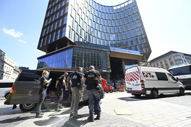 Fire in the OXY building on Place De Brouckère BRUSSELS, BELGIUM - JULY 14 : Fire in the OXY building on Place De Brouckère (several dead and missing) on July 14, 2026 in Brussels, Belgium, 14 07 2026 Brussels Belgium  Copyright: xDidierxLebrunx