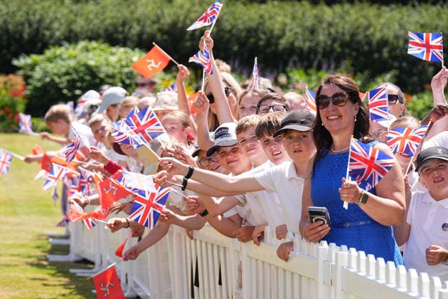 King Charles attends Manx community garden party in Onchan, Isle of Man, 14 July 2026 Children wait for the arrival of King Charles III, Lord of Mann, at a Garden Party for members of the Manx community, at Government House in Onchan, during his trip to the Isle of Man. Picture date: Tuesday July 14, 2026., Credit:Aaron Chown PA ROTA - B68 Avalon Isle of Man, Onchan  Copyright: xAaronxChownx xPAxROTAx-xB68x xAvalonx 1116490273