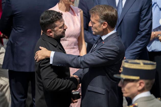 Bastille Day Parade - Place de la Concorde - Paris Volodymyr Zelensky and French President Emmanuel Macron during the annual Bastille Day military parade on the Champs-Elysees Avenue in Paris on July 14, 2026. Photo by Eliot Blondet ABACAPRESS.COM Paris France France  Copyright: xBlondetxEliot ABACAx