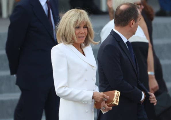 DeÌfileÌ du 14 juillet 2026 Brigitte Macron and Sebastien Lecornu DeÌfileÌ militaire Ã l occasion de la FÃªte Nationale du 14 juillet 2026 sur les Champs-ElysÃ es Ã Paris. Traditional military parade during the National Day on July 14, 2026, on the Champs-ElysÃ es in Paris.  Copyright: xFabricexChasseryx