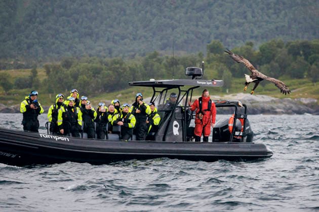 Johann Wadephul (CDU), Bundesaussenminister, faehrt zusammen mit dem norwegischen Aussenminister Espen Barth Eide mit einem Schnellboot von Saltbrygga nach Bodo durch den Saltfjorden. Saltbrygga, 14.07.2026. Fotografiert im Auftrag des Auswaertigen Amtes Saltbrygga Norwegen *** Johann Wadephul (CDU), Federal Minister of Foreign Affairs, travels by speedboat from Saltbrygga to Bodo through the Saltfjorden with Norwegian Foreign Minister Espen Barth Eide. Saltbrygga, July 14, 2026 Photographed on behalf of the Federal Foreign Office Saltbrygga, Norway Copyright: xThomasxTrutschel AAx
