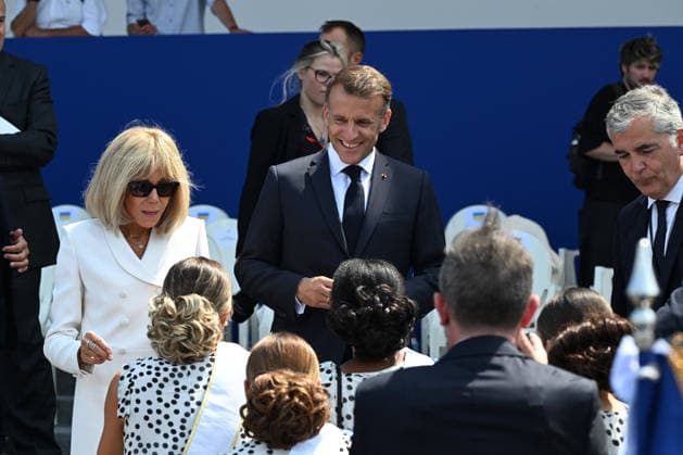 President Emmanuel Macron, his wife Brigitte Macron, and officials at the July 14, 2026, military ceremony. Jeanne Accorsini, Pool Bestimage. France’s President Emmanuel Macron and his wife Brigitte Macron leave at the end of the annual Bastille Day military parade on the Place de la Concorde in Paris, France, July 14, 2026 ACCORSINIJEANNE accorsini0490 Credit Jeanne Accorsini SIPA 2607141453 Paris, France  Copyright: xJeannexAccorsinix xPoolx xBestimagexJeannexAccorsinix xPoolx xBestimagex