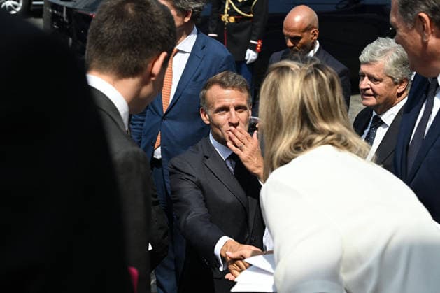 President Emmanuel Macron, his wife Brigitte Macron, and officials at the July 14, 2026, military ceremony. Jeanne Accorsini, Pool Bestimage. France’s President Emmanuel Macron, his wife Brigitte Macron, and heads of state and government of the Coalition of the Willing depart at the end of the annual Bastille Day military parade on the Place de la Concorde in Paris, France, July 14, 2026 ACCORSINIJEANNE accorsini0489 Credit Jeanne Accorsini SIPA 2607141453 Paris, France  Copyright: xJeannexAccorsinix xPoolx xBestimagexJeannexAccorsinix xPoolx xBestimagex