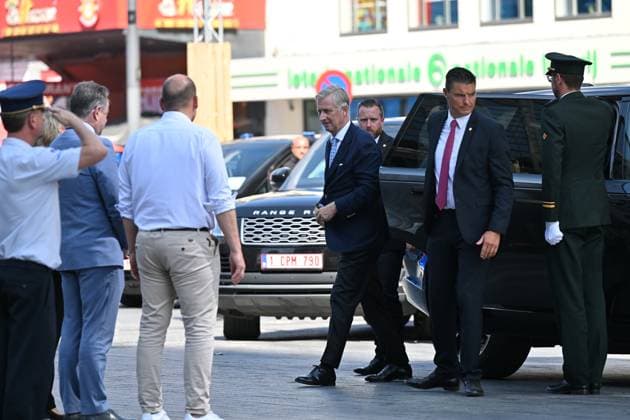 Prime Minister Bart de Wever, Bruxelles-Brussel mayor Philippe Close and King Philippe - Filip of Belgium pictured at the scene of a fire at the OXY building at place De Brouckere, in Brussels, Tuesday 14 July 2026s. The Brussels Labour Inspectorate confirms several bodies were found in the lift shafts, 6 people are still missing. The fire broke out on the second floor of the building that is currently being renovated.  EMILExWINDAL 181130239