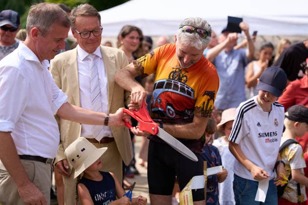 Tuebingen Oberbuergermeister Boris Palmer Tuebingen 14.07.2026 Boris Palmer eroeffnet den neuen Teil des Anlagenparks mit Spielplatz. Tuebingen, 14.07.2026 *** Tübingen Mayor Boris Palmer Tübingen, July 14, 2026 Boris Palmer opens the new section of the park, which includes a playground Tübingen, July 14, 2026 Copyright: xEibner-Pressefotox EP_TDS