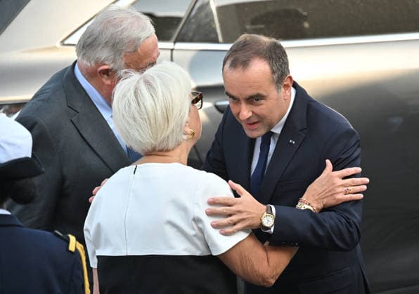 Sébastien Lecornu, Prime Minister, Gérard Larcher, President of the Senate, Catherine Vautrin, Minister of the Armed Forces and Veterans Affairs President Emmanuel Macron and officials during the July 14 military ceremony in Paris Liewig Jacovides Bestimage President Emmanuel Macron and officials during the military ceremony on July 14 in Paris, France  Copyright: xJacovidesx xLiewigx xBestimagexJacovidesx xLiewigx xBestimagex