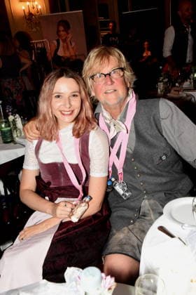 Julia Gruber Schauspielerin Martin Krug Filmproduzent Autor Medienmanager Muenchen 14.07.2026 Silbersaal des Deutschen Theater Vorstellung der diesjaehrigen Wiesn-Barbara Meier praesentiert ihre nachhaltige Dirndl Kollektion - Angermaier X Greenline by Barbara Meier. Foto Muenchen *** Julia Gruber, actress; Martin Krug, film producer, author, media manager; Munich, July 14, 2026; Silbersaal at the Deutsches Theater; presentation of this year’s Oktoberfest; Barbara Meier presents her sustainable dirndl collection, Angermaier X Greenline by Barbara Meier; photo: Munich