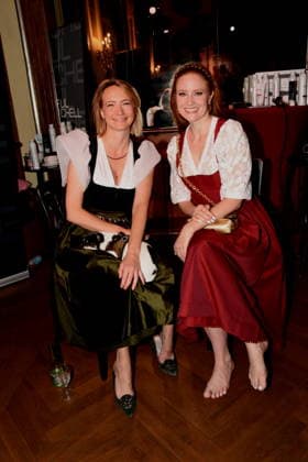 Eileen Popielaty PR Angermaier Tracht Barbara Meier Model Muenchen 14.07.2026 Silbersaal des Deutschen Theater Vorstellung der diesjaehrigen Wiesn-Barbara Meier praesentiert ihre nachhaltige Dirndl Kollektion - Angermaier X Greenline by Barbara Meier. Foto Muenchen *** Eileen Popielaty, PR, Angermaier, Traditional Costume, Barbara Meier, Model, Munich, July 14, 2026, Silbersaal at the Deutsches Theater, Presentation of this year’s Oktoberfest, Barbara Meier presents her sustainable dirndl collection, Angermaier X Greenline by Barbara Meier, Photo: Munich