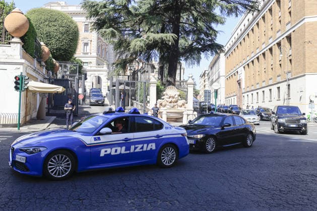 Talks between Israeli and Lebanon officials in Rome ROME, ITALY - JULY 14: A motorcade leaves the U.S. Embassy, where Lebanon and Israel held the sixth round of their negotiations in Rome, Italy, on July 14, 2026. Beirut is seeking progress towards securing an Israeli withdrawal from southern Lebanon under a U.S.-brokered deal. Riccardo De Luca Anadolu Rome Italy. Editorial use only. Please get in touch for any other usage.  Copyright: x2026xAnadoluxRiccardoxDexLucax
