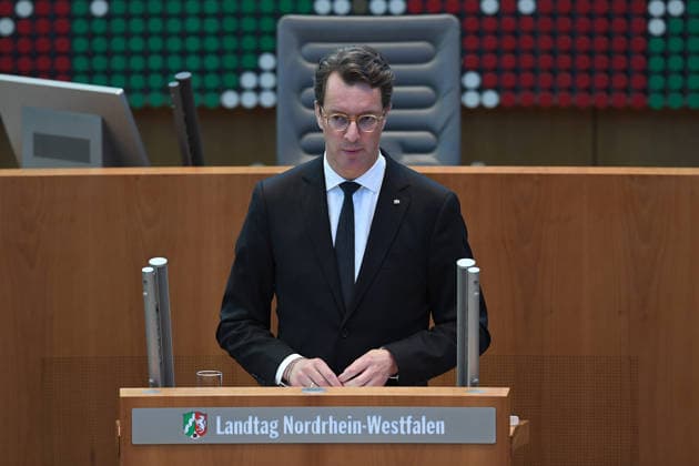 Gedenkstunde Hochwasserkatastrophe am 14.07.2026 im Landtag Nordrhein-Westfalen in Düsseldorf Hendrik Wüst ( Ministerpräsident NRW ) während der Gedenkstunde im Landtag Nordrhein-Westfalen. *** Memorial service for the flood disaster on July 14, 2026, at the North Rhine-Westphalia State Parliament in Düsseldorf; Hendrik Wüst, Minister President of North Rhine-Westphalia, during the memorial service at the North Rhine-Westphalia State Parliament xRx